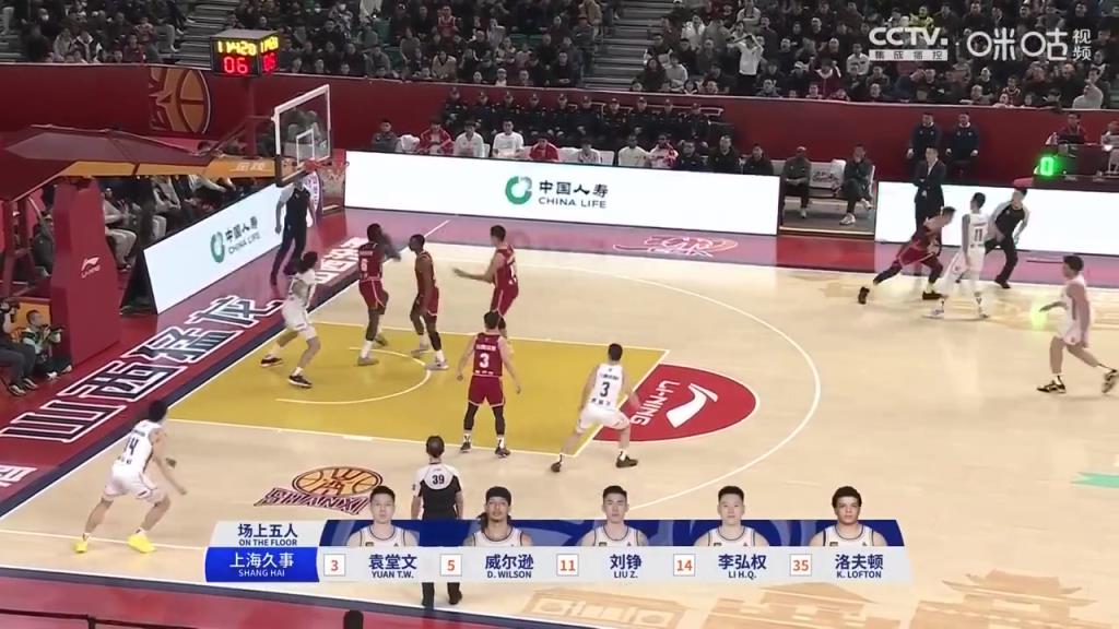 這就是NBA扣籃王的身體素質(zhì)！迪亞洛正面強(qiáng)行大帽DJ-威爾遜