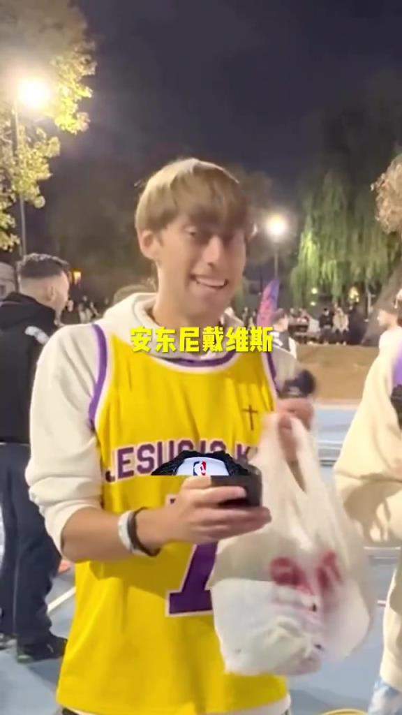 難度有點高啊！通過發(fā)型猜NBA球員，你們能猜中幾位？